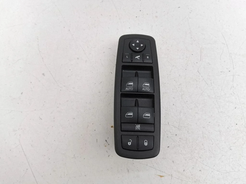 Electric window control switch 68231806AA