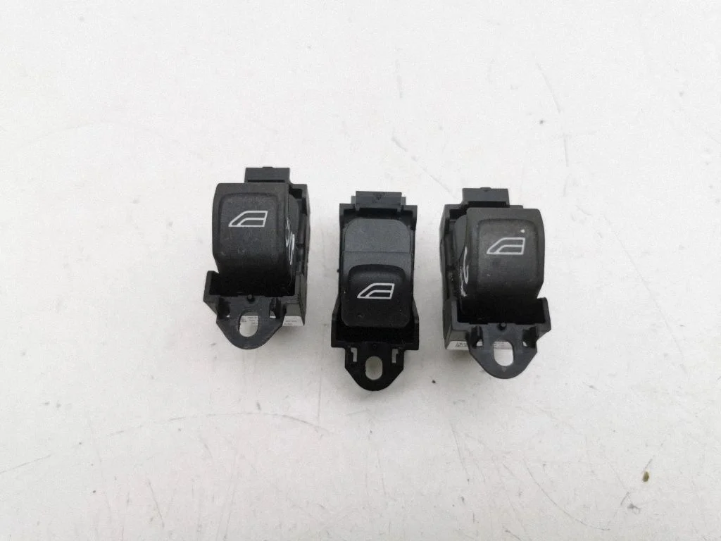Electric window control switch – Volvo S80 (2007-2013)