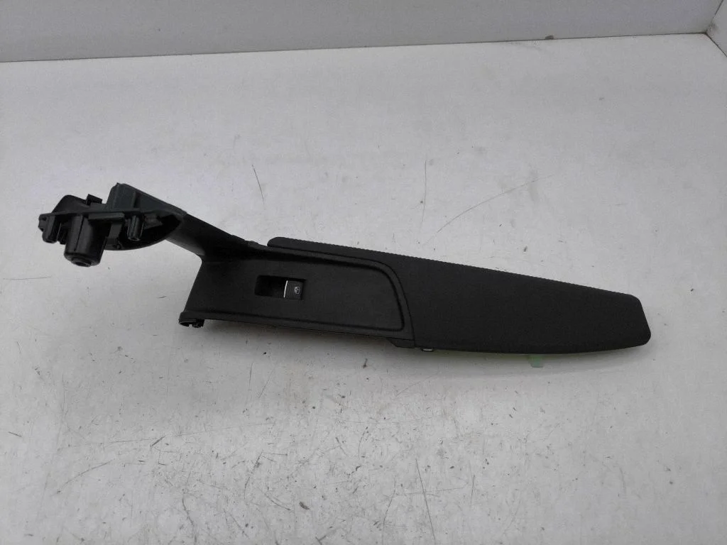 Electric window control switch – Audi A1 (2018-)