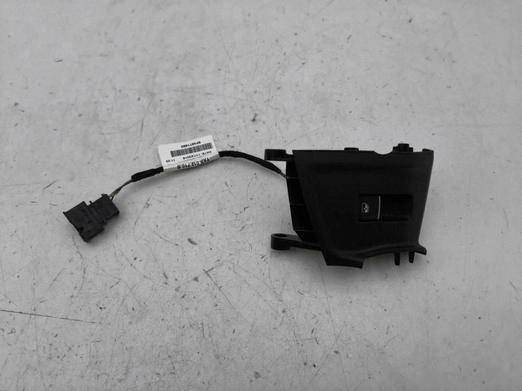 Electric window control switch – Audi A1 (2018-)