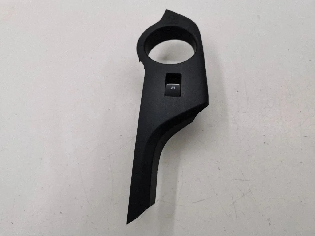 Electric window control switch – Toyota C-HR I (2016-2023)