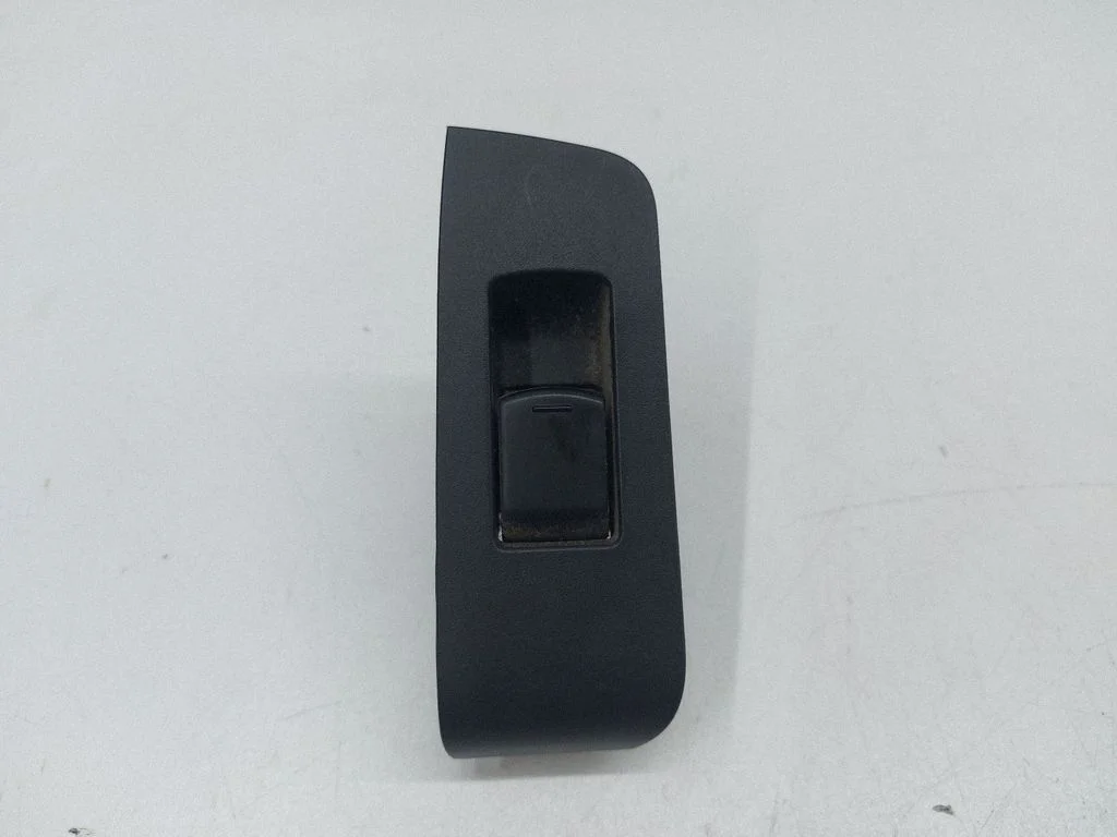 Electric window control switch 25411JG000