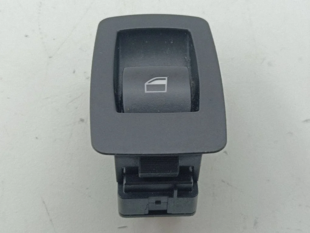 Electric window control switch – BMW X5 E70 (2006-2013)