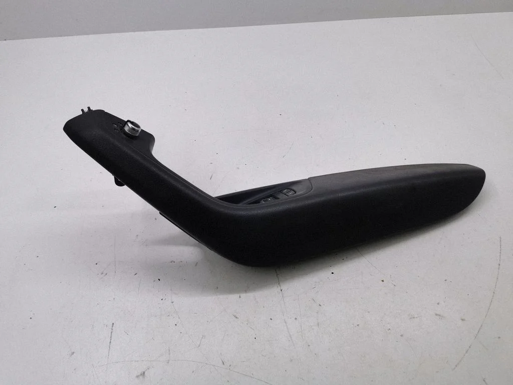 Elektrisko logu slēdzis 4G0867174