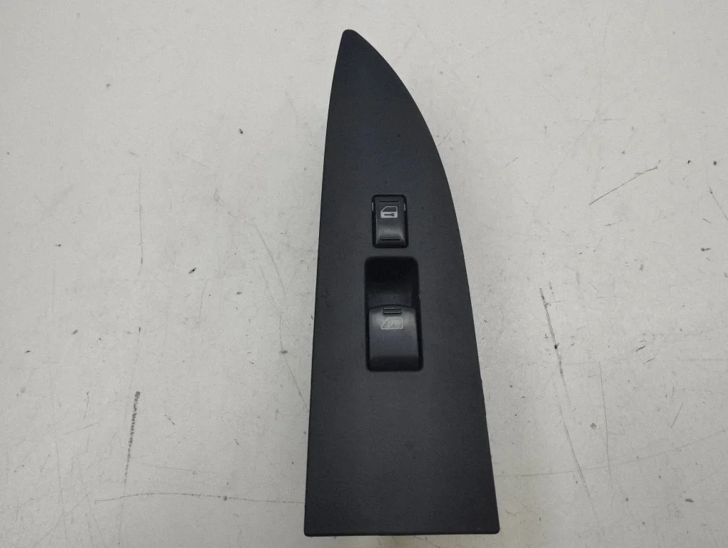 Electric window control switch 80960CG000