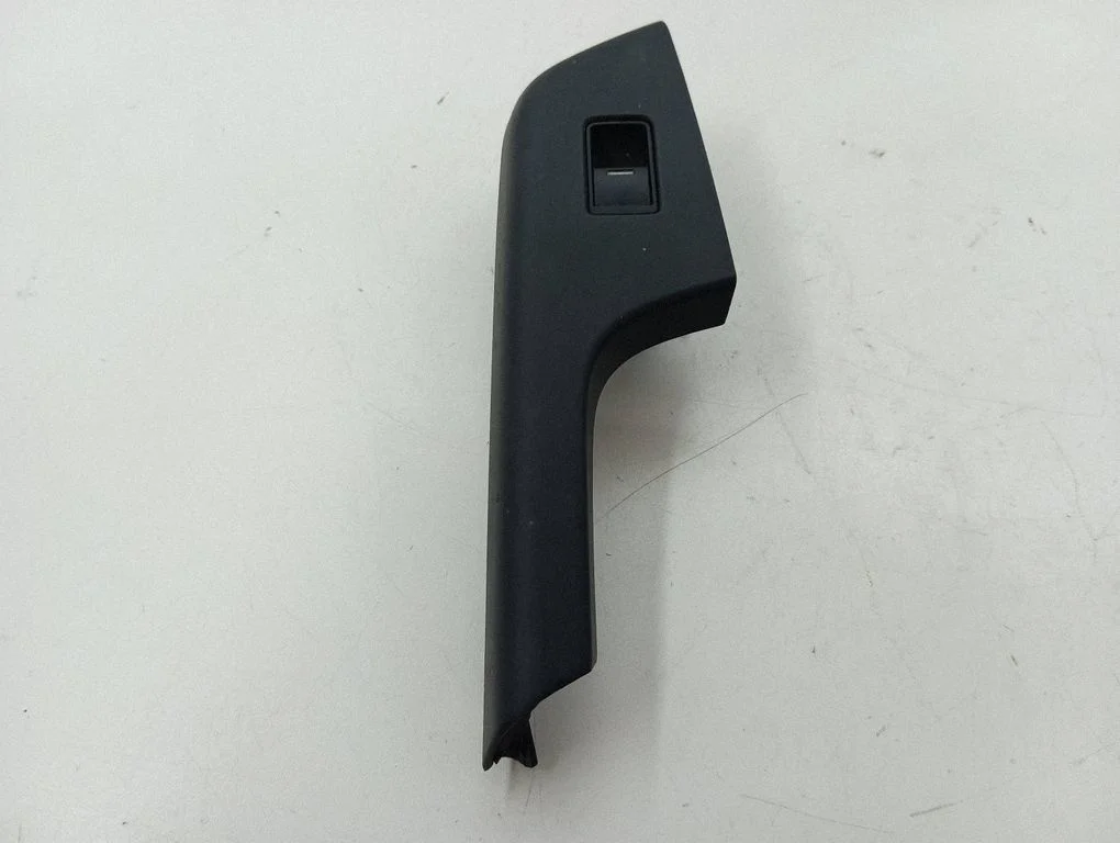 Elektrisko logu slēdzis 83740T1GE511BLK