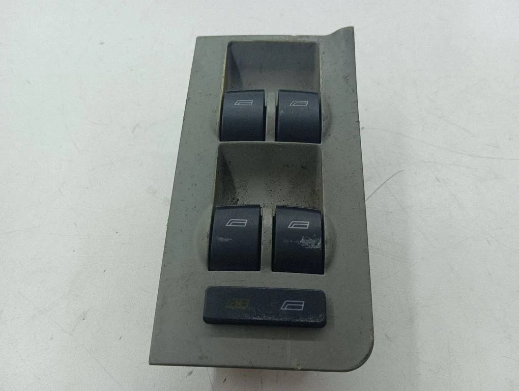Electric window control switch – Audi A6 Allroad C5 (1999-2005)