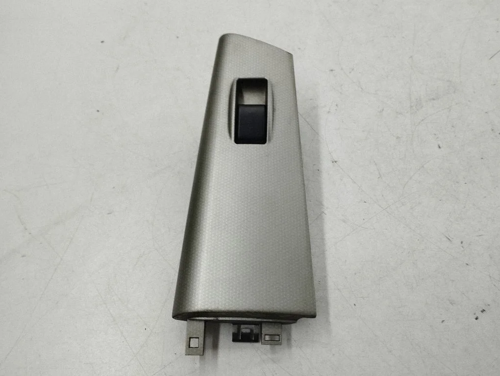 Electric window control switch 8480102341