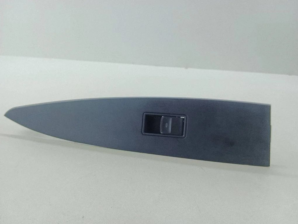 Electric window control switch 7423205340