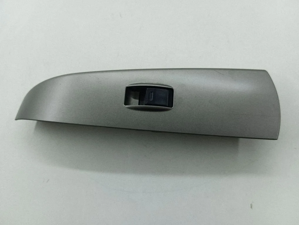 Electric window control switch 7427247050