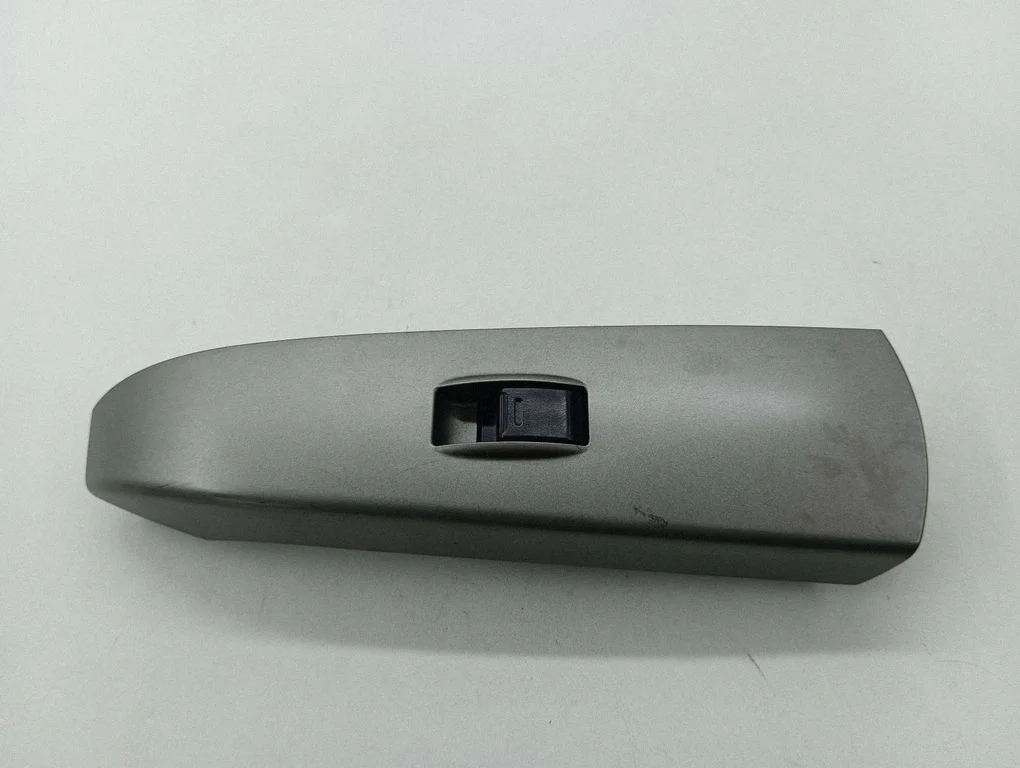 Electric window control switch 7427147050