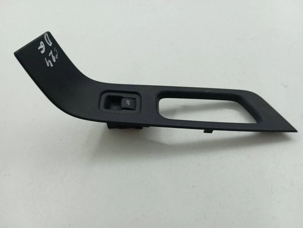 Electric window control switch 31272013