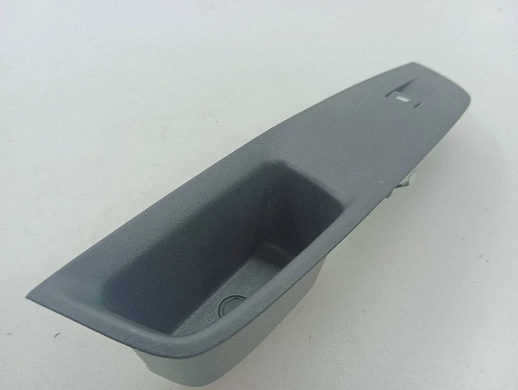Electric window control switch 9835153680