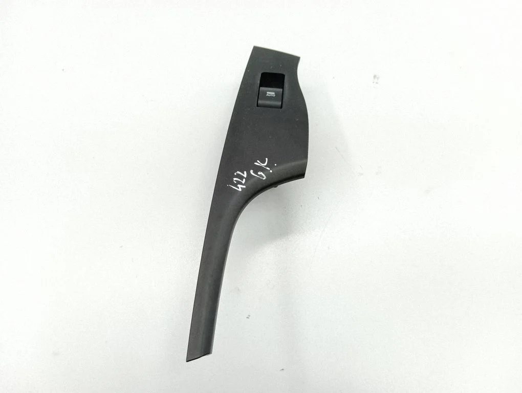 Electric window control switch 935803Z000