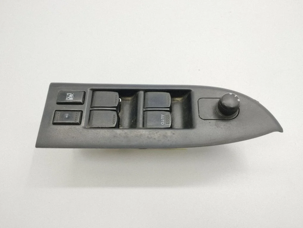 Electric window control switch 64J300596T