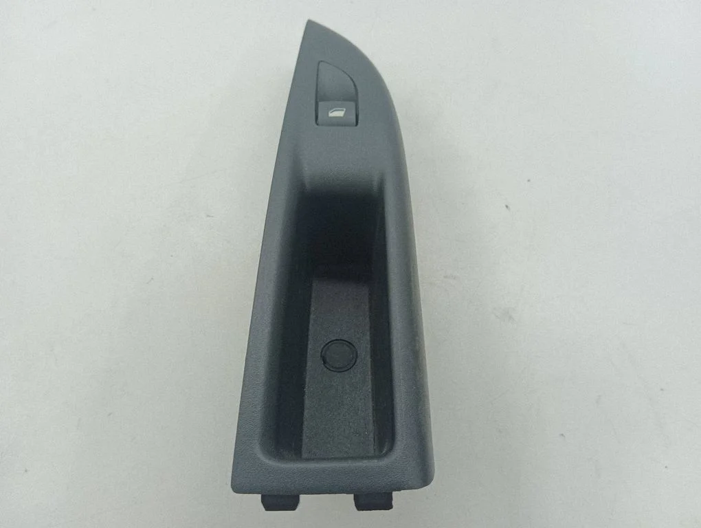 Electric window control switch 9835154080