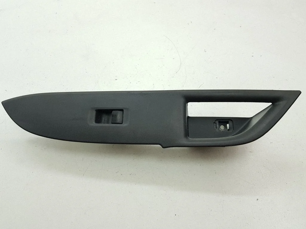 Elektrisko logu slēdzis 8608A242