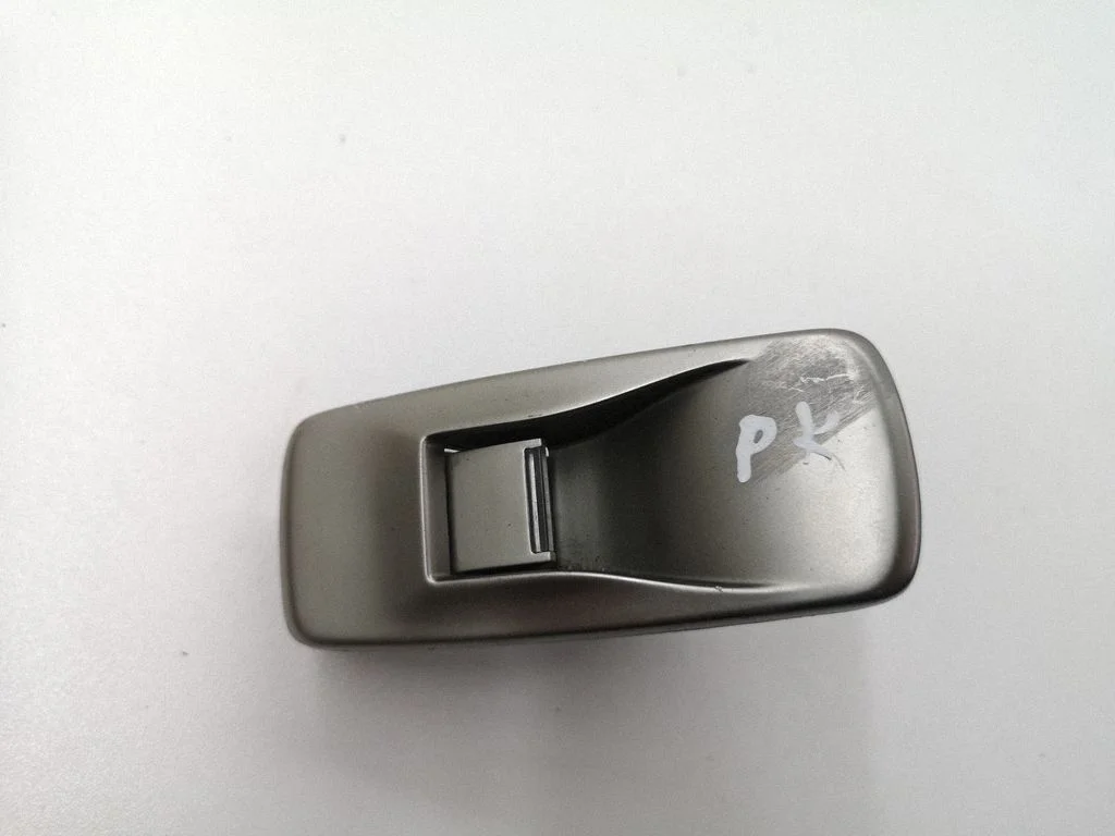 Electric window control switch 8X2314717AB