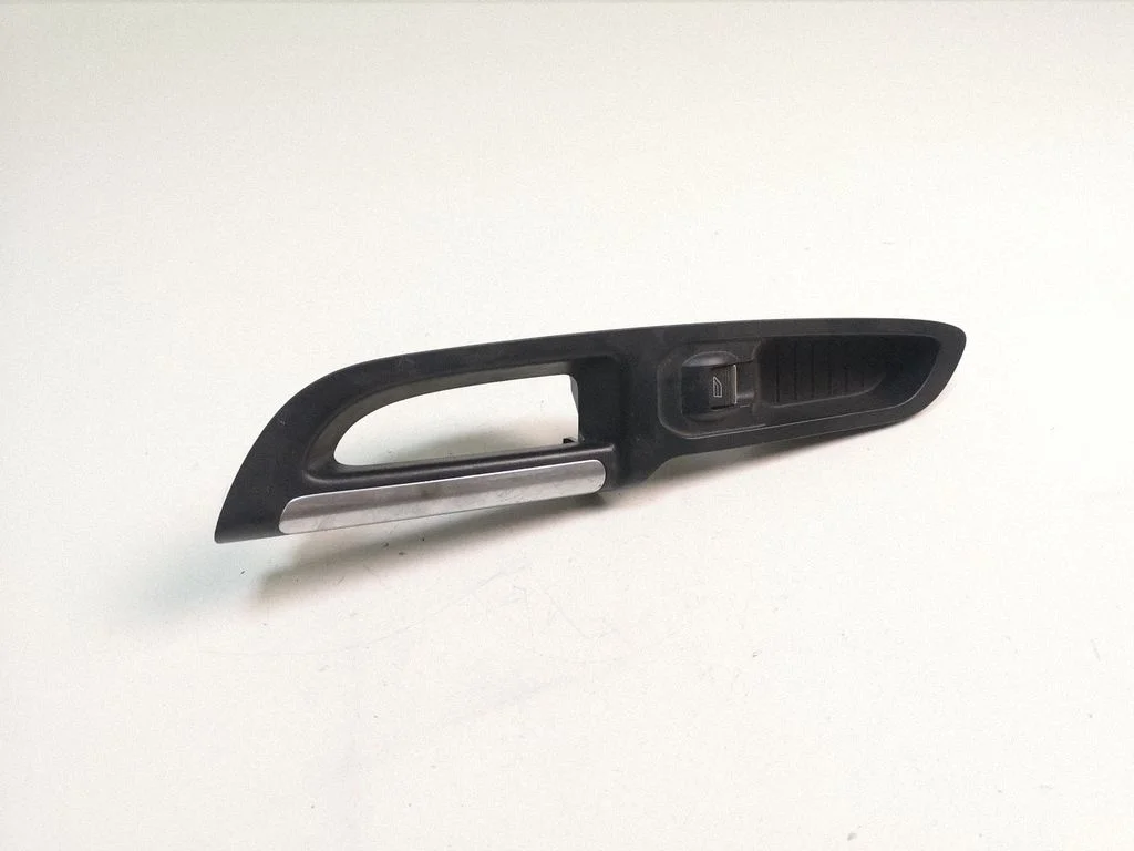 Electric window control switch AM51R26691