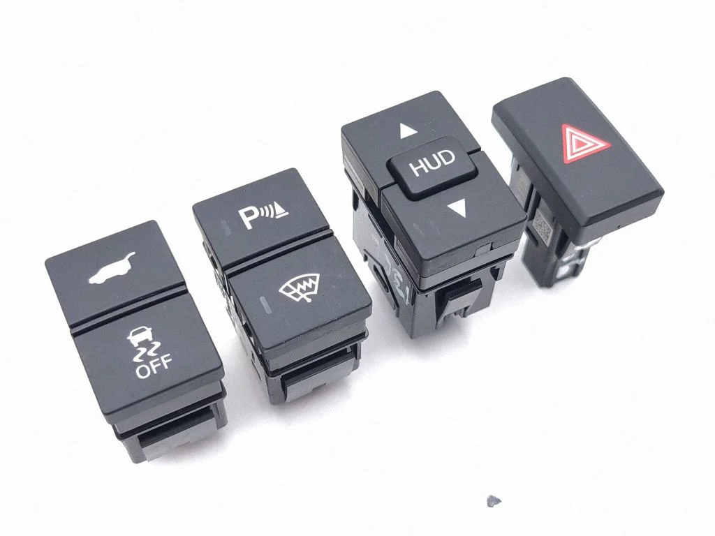 Other switches/knobs/shifts M64747