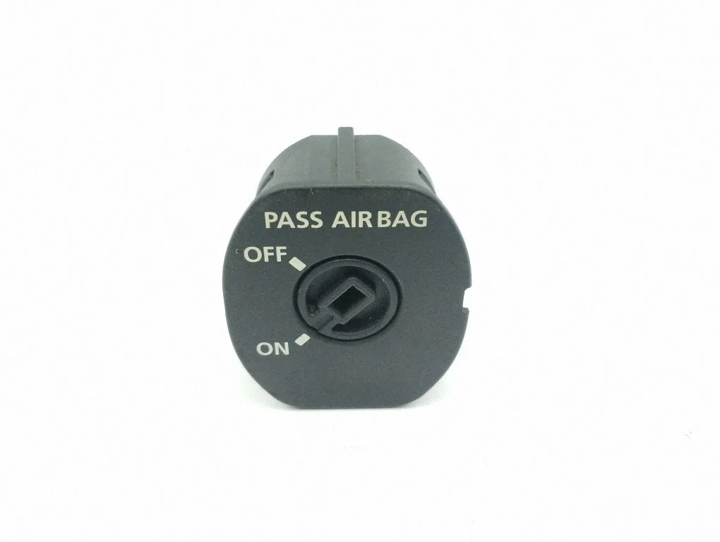 Passenger airbag on/off switch – Land Rover Range Rover Sport L320 (2005-2013)