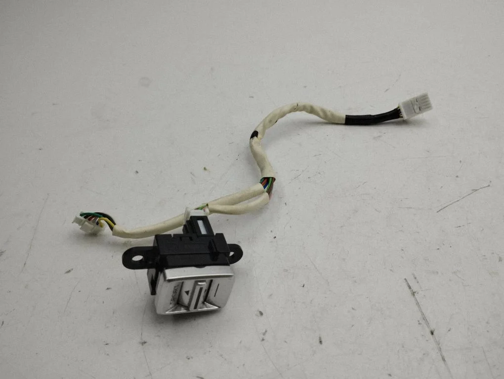 Other switches/knobs/shifts – Mazda CX-5 II (2017-2025)