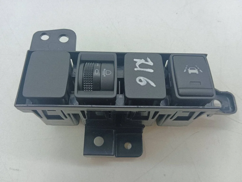 Other switches/knobs/shifts