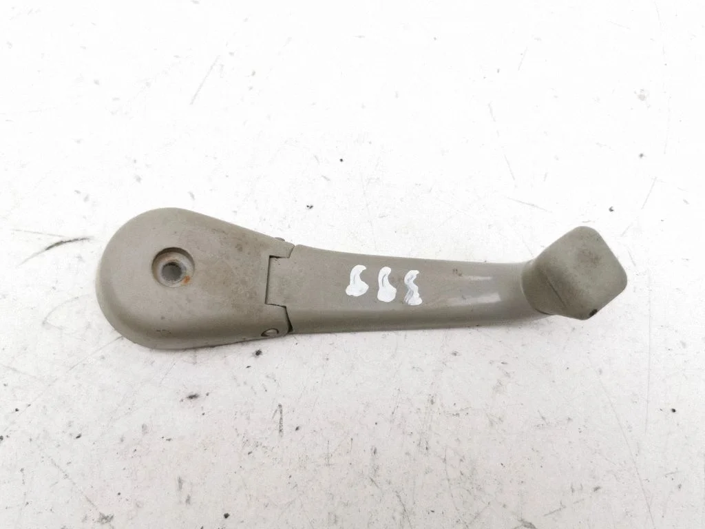Other switches/knobs/shifts – Ford Orion (1991-1993)