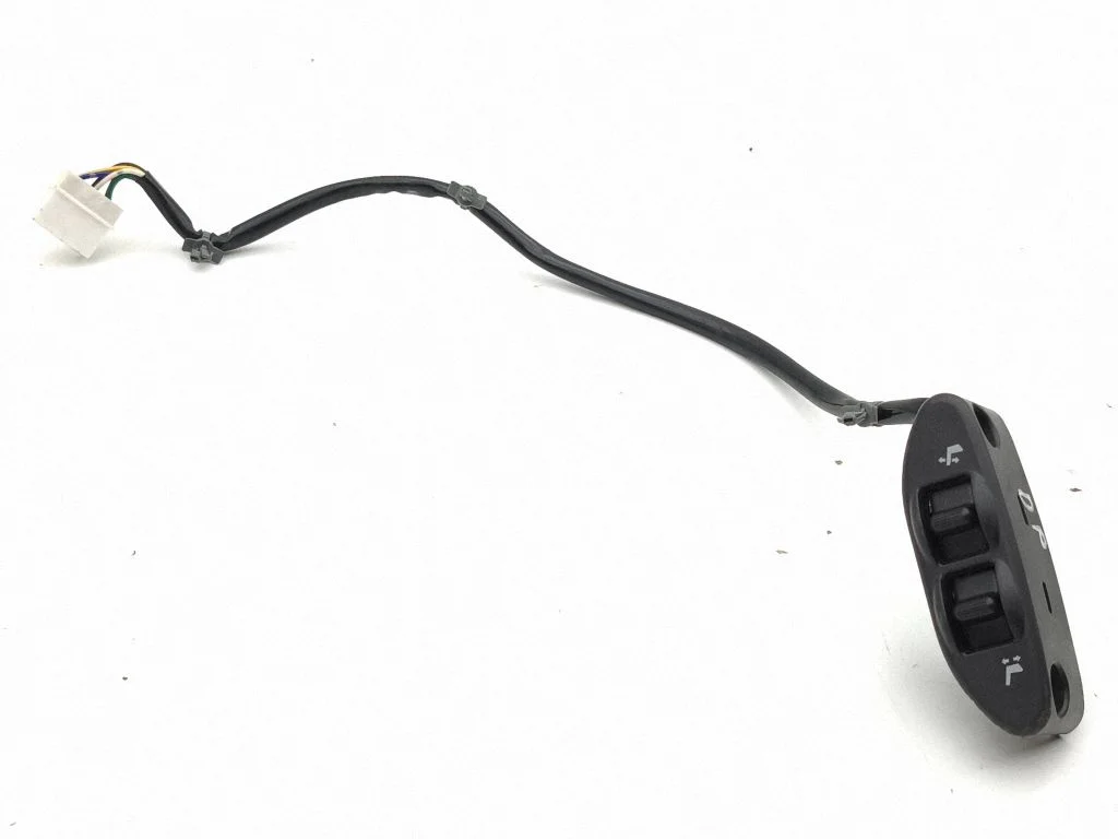 Seat control switch – right