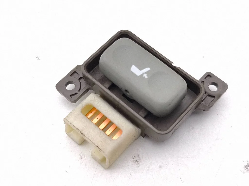Seat control switch – front left