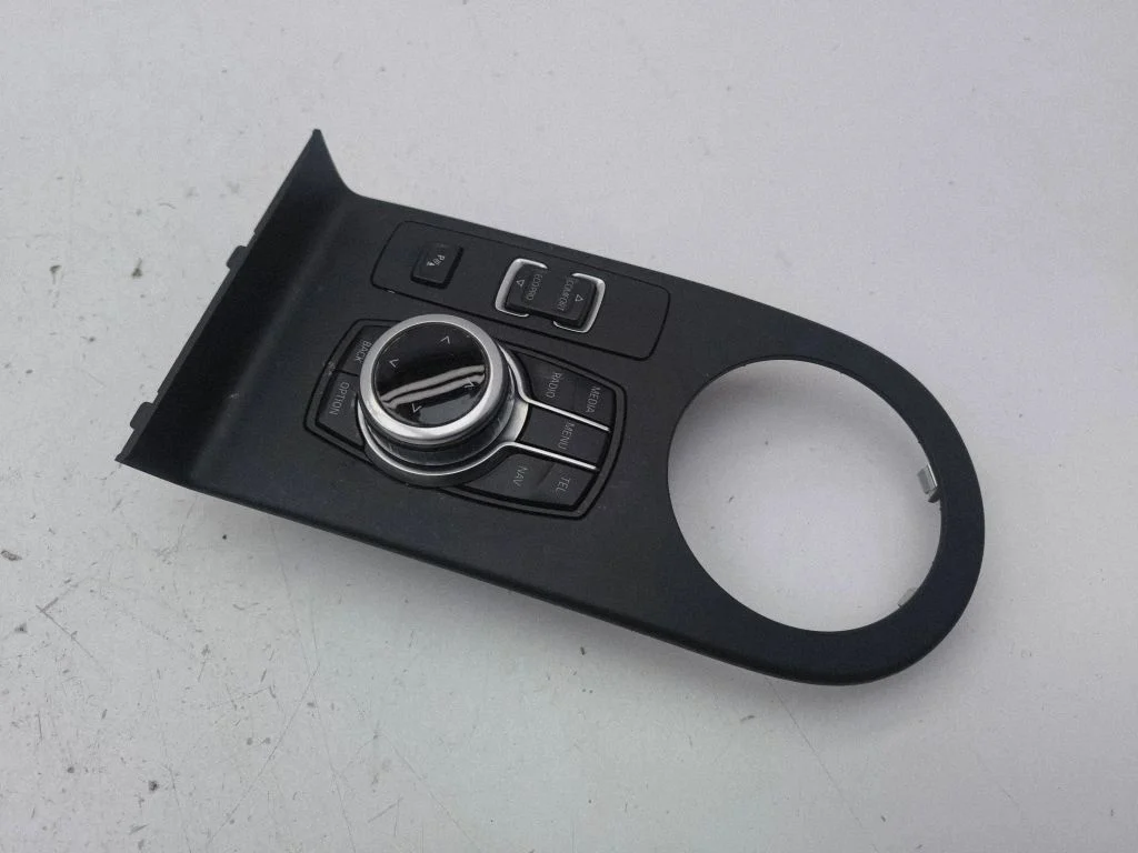Multifunctional control switch/knob – BMW i3 (2013-)