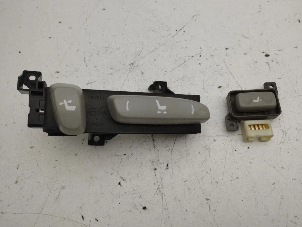 Seat control switch 18A188
