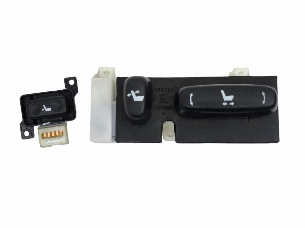 Seat control switch 8407030030