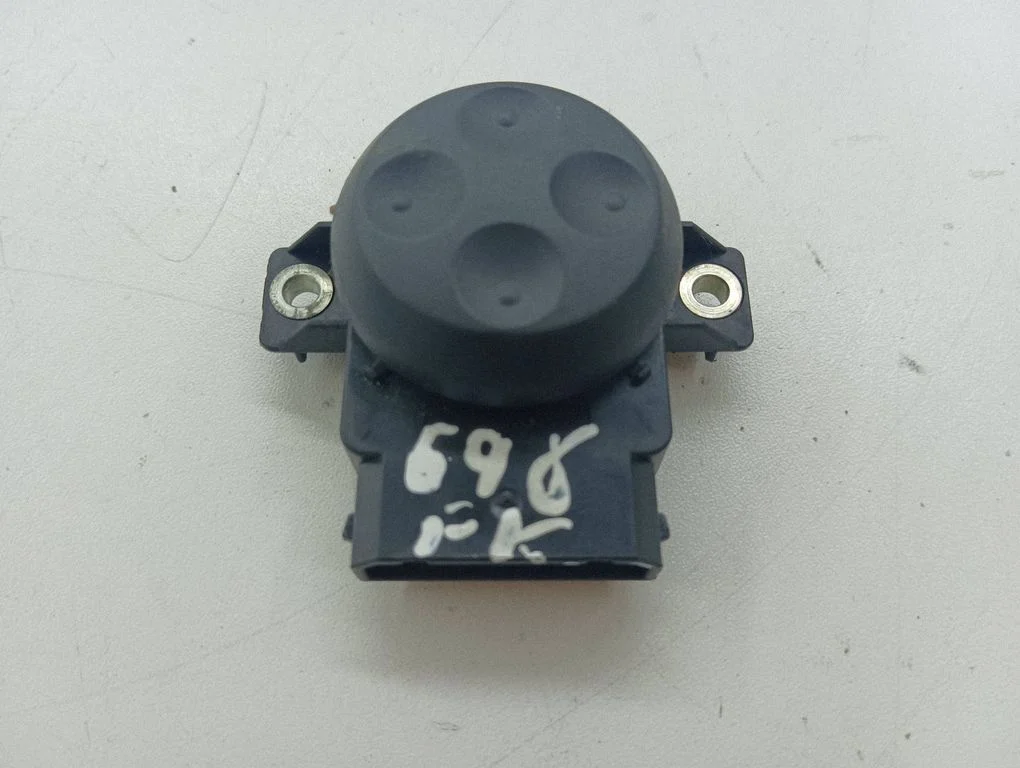 Seat control switch 8E0959777