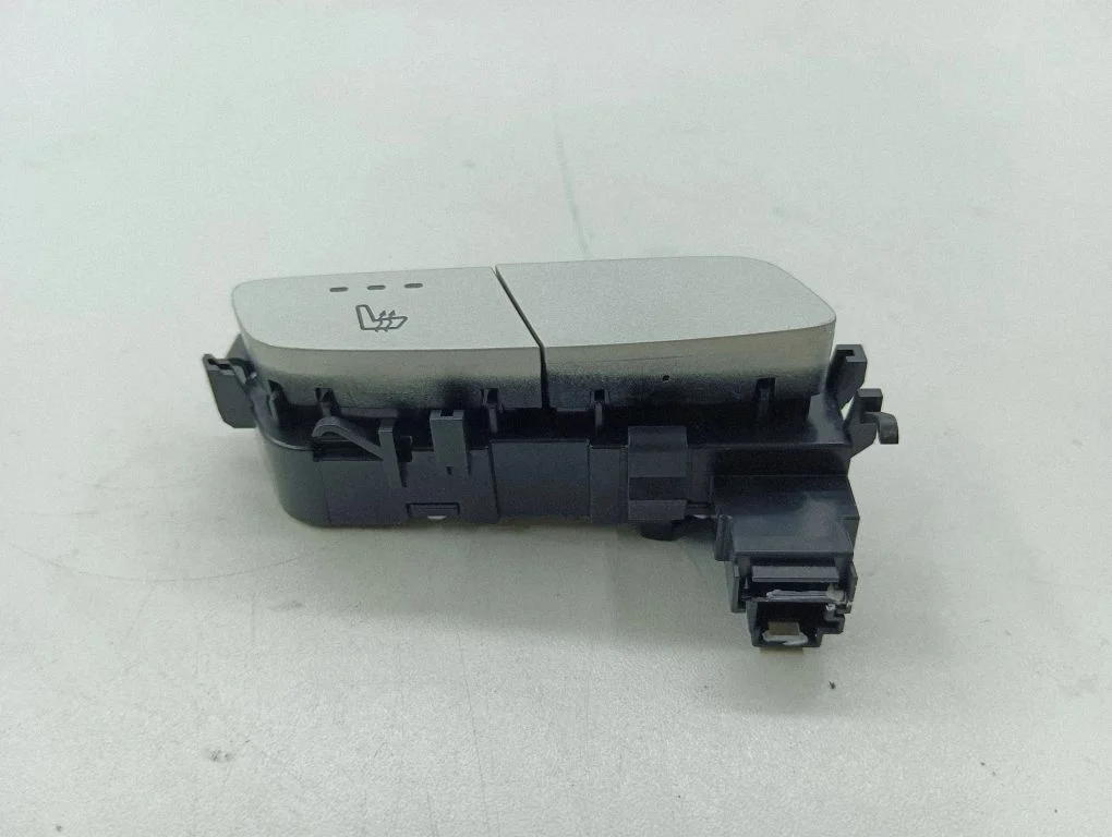 Seat heating switch A2139051604