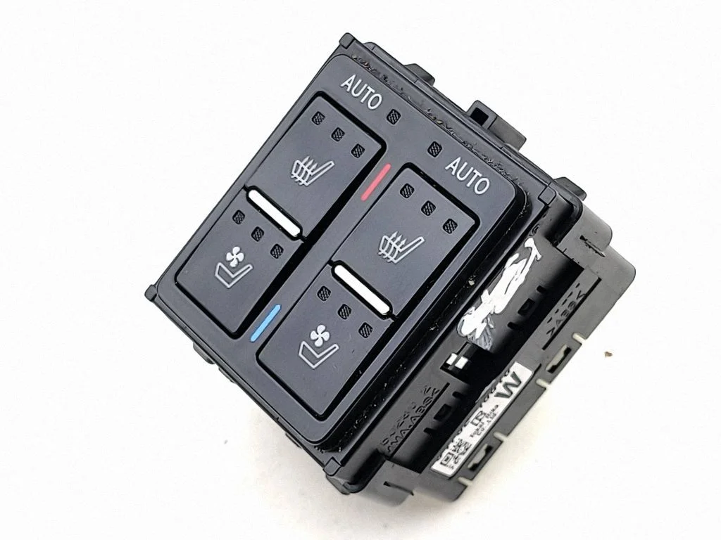 Seat heating switch 8475248010