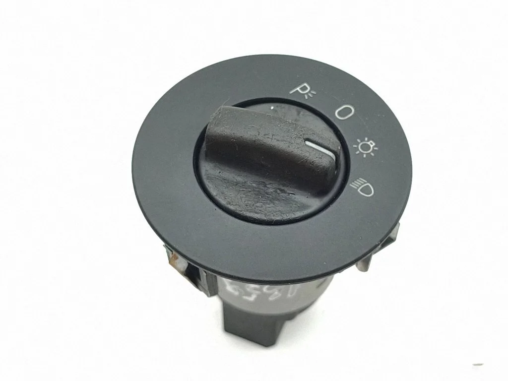 Light switch 156434500