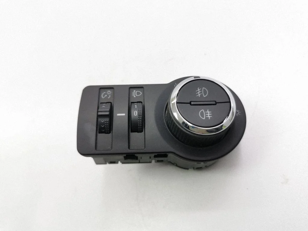 Light switch 95297439