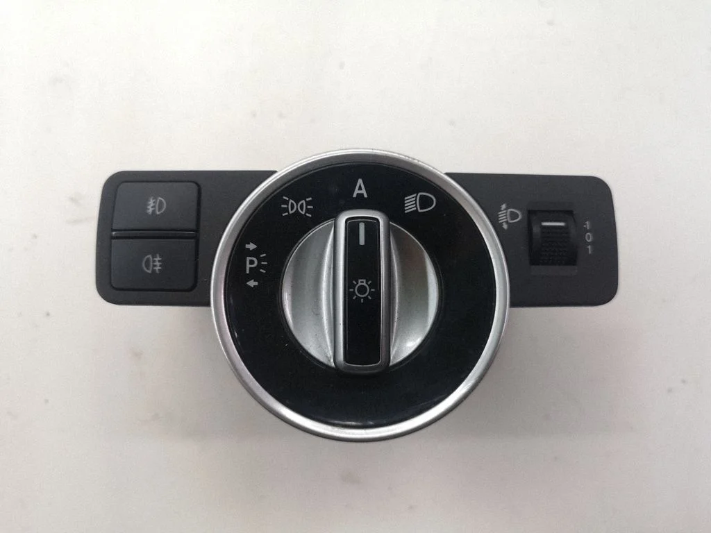 Light switch A2129057500
