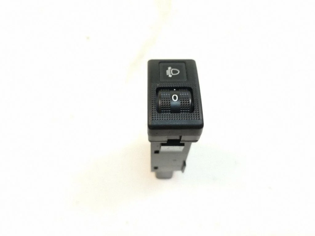 Headlight level height control switch – Mazda 5 (2005-2010)