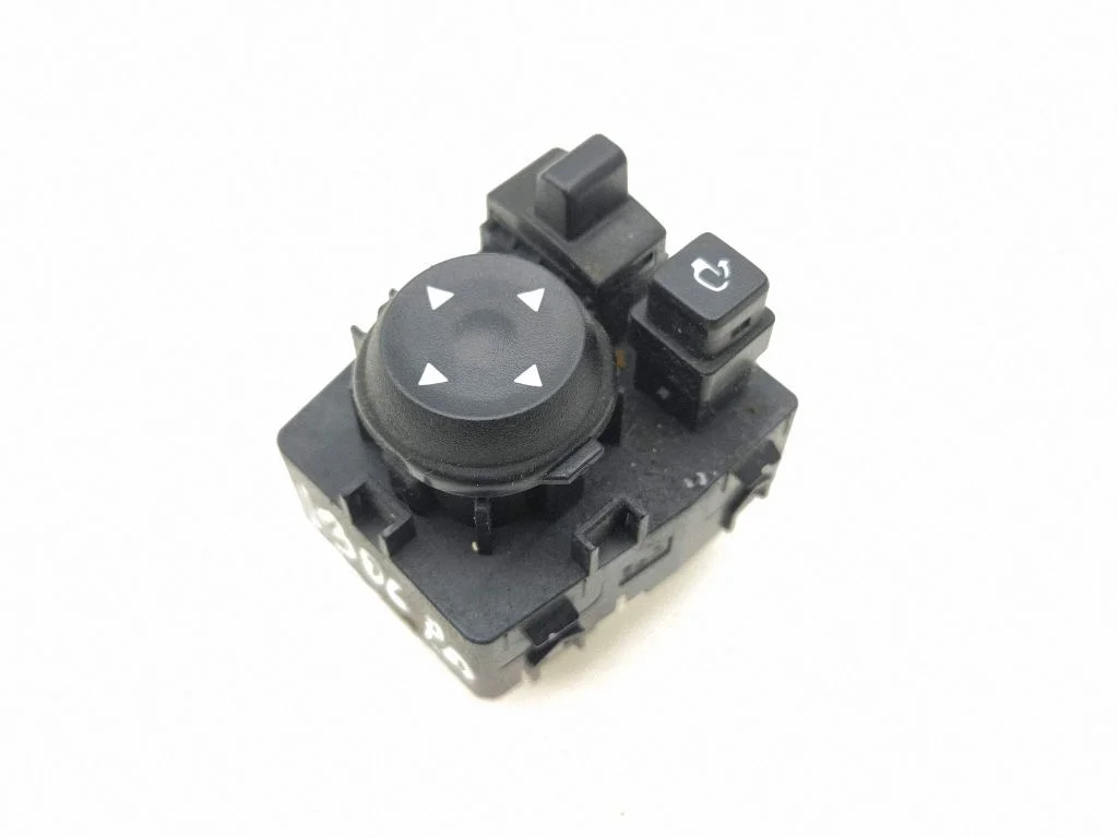 Wing mirror switch 93530N72004X