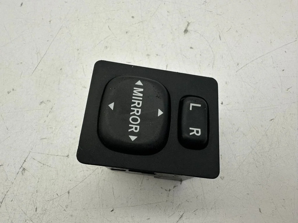 Wing mirror switch 769746C
