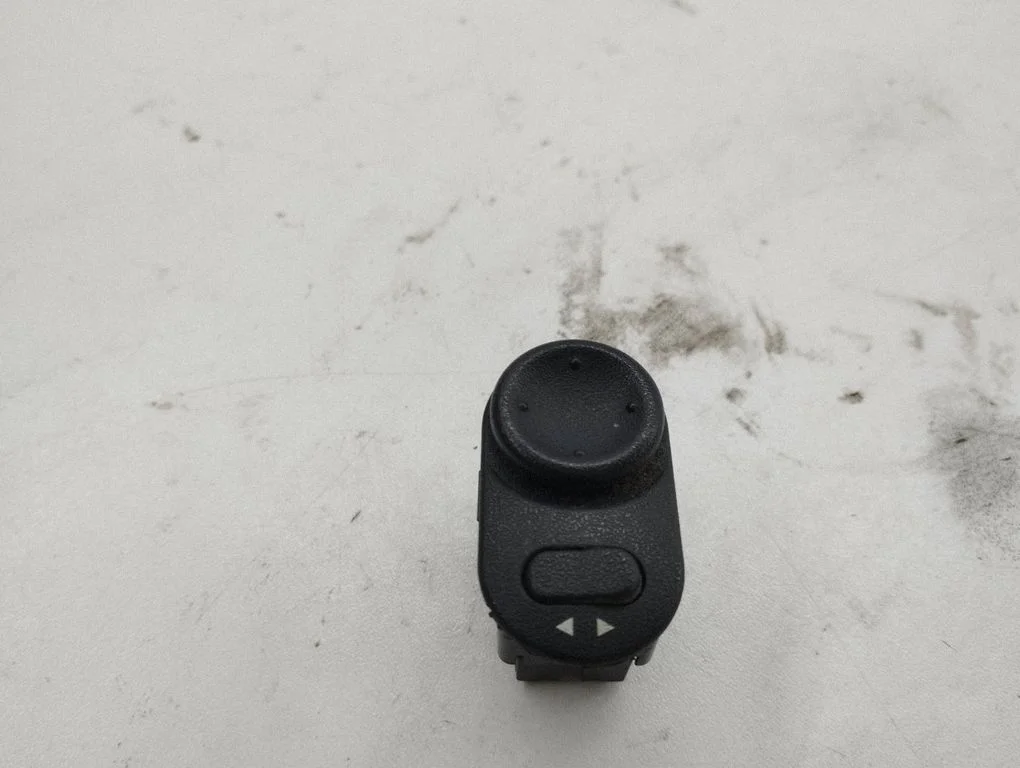 Wing mirror switch – Opel Zafira A (1999-2005)