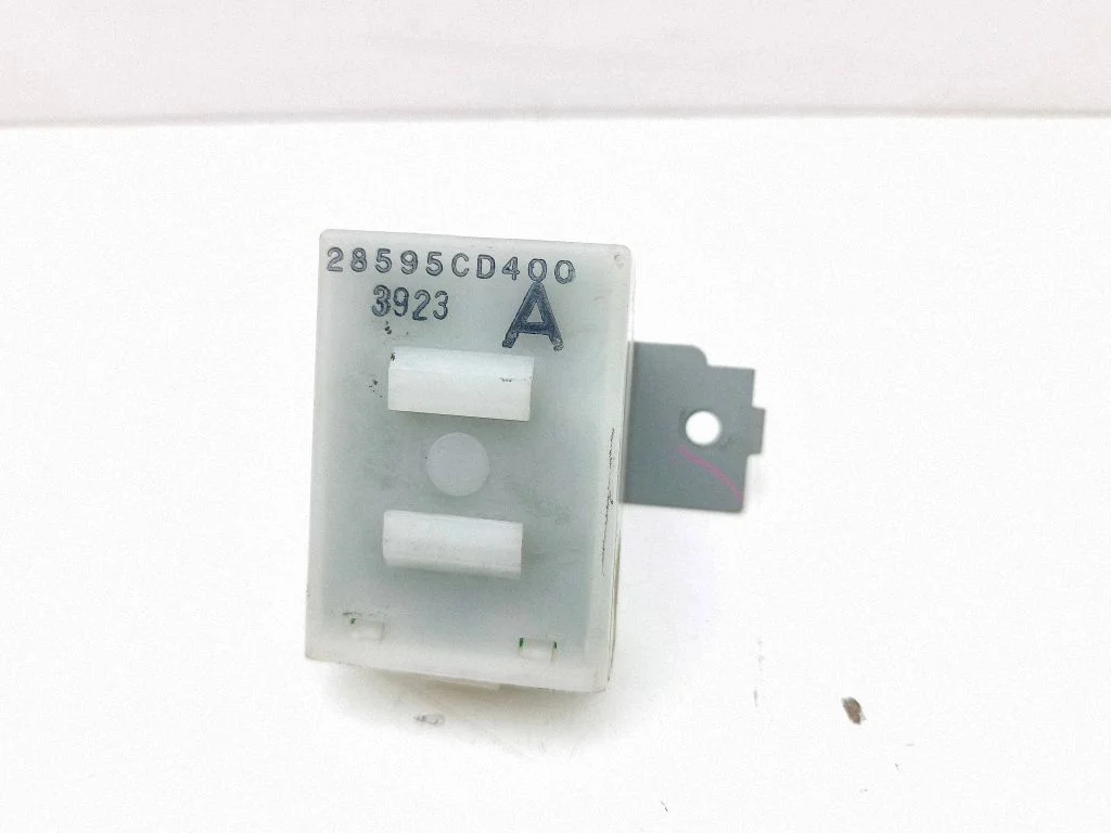 Cits relejs 28595CD400