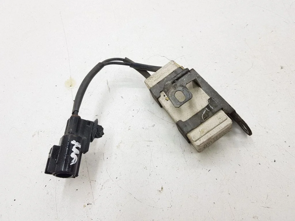 Coolant fan relay 2468106110