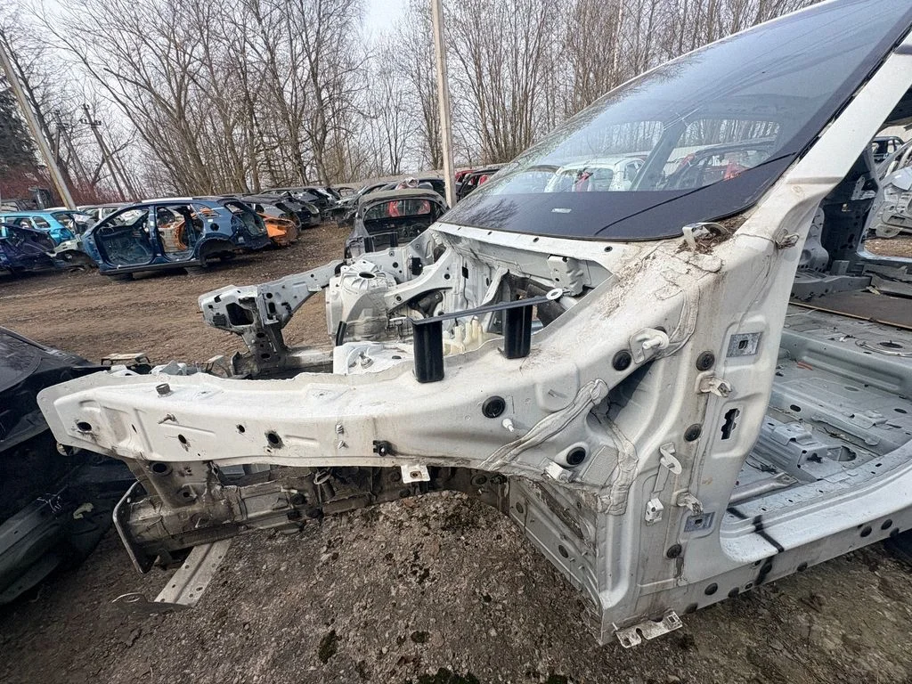 Esimene küljepaneel – BMW X5 F15 (2013-2017)