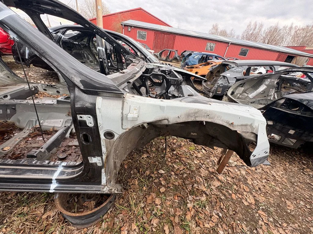 Front quarter panel – right