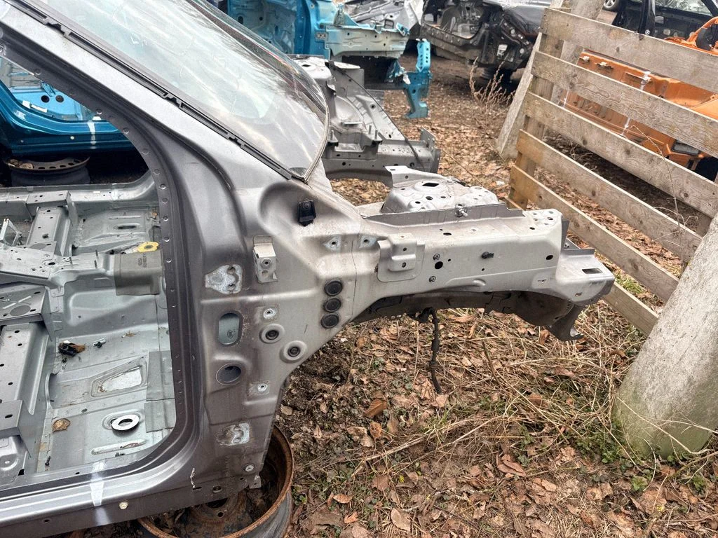 Esimene küljepaneel – Land Rover Evoque I (2011-2018)