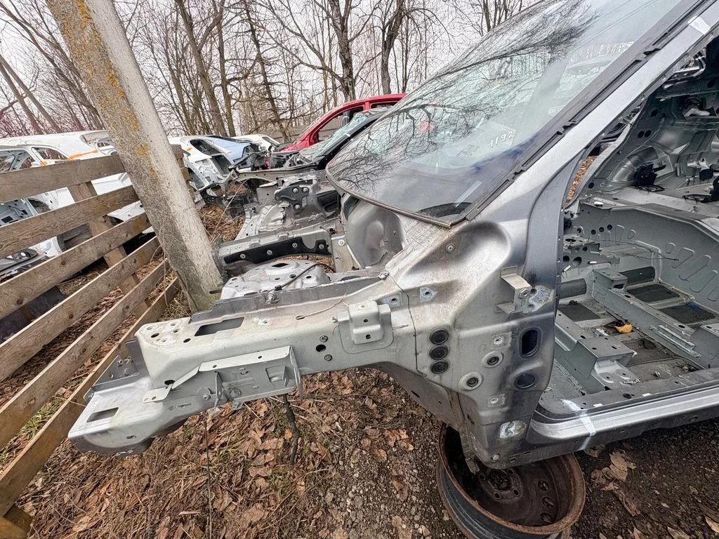 Esimene küljepaneel – Land Rover Evoque I (2011-2018)