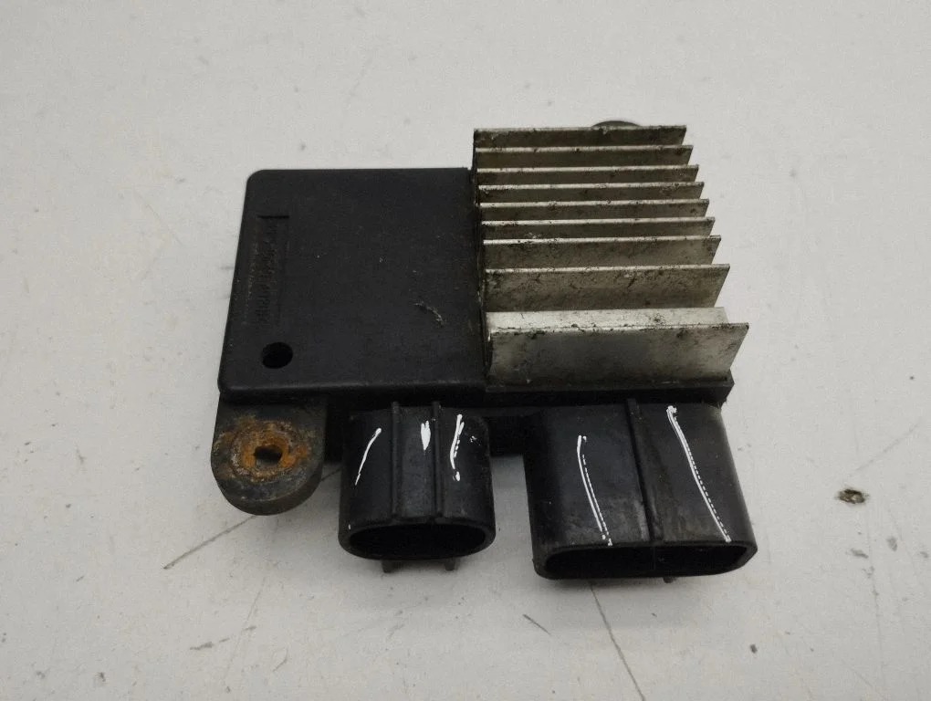 Coolant fan relay 4993003440